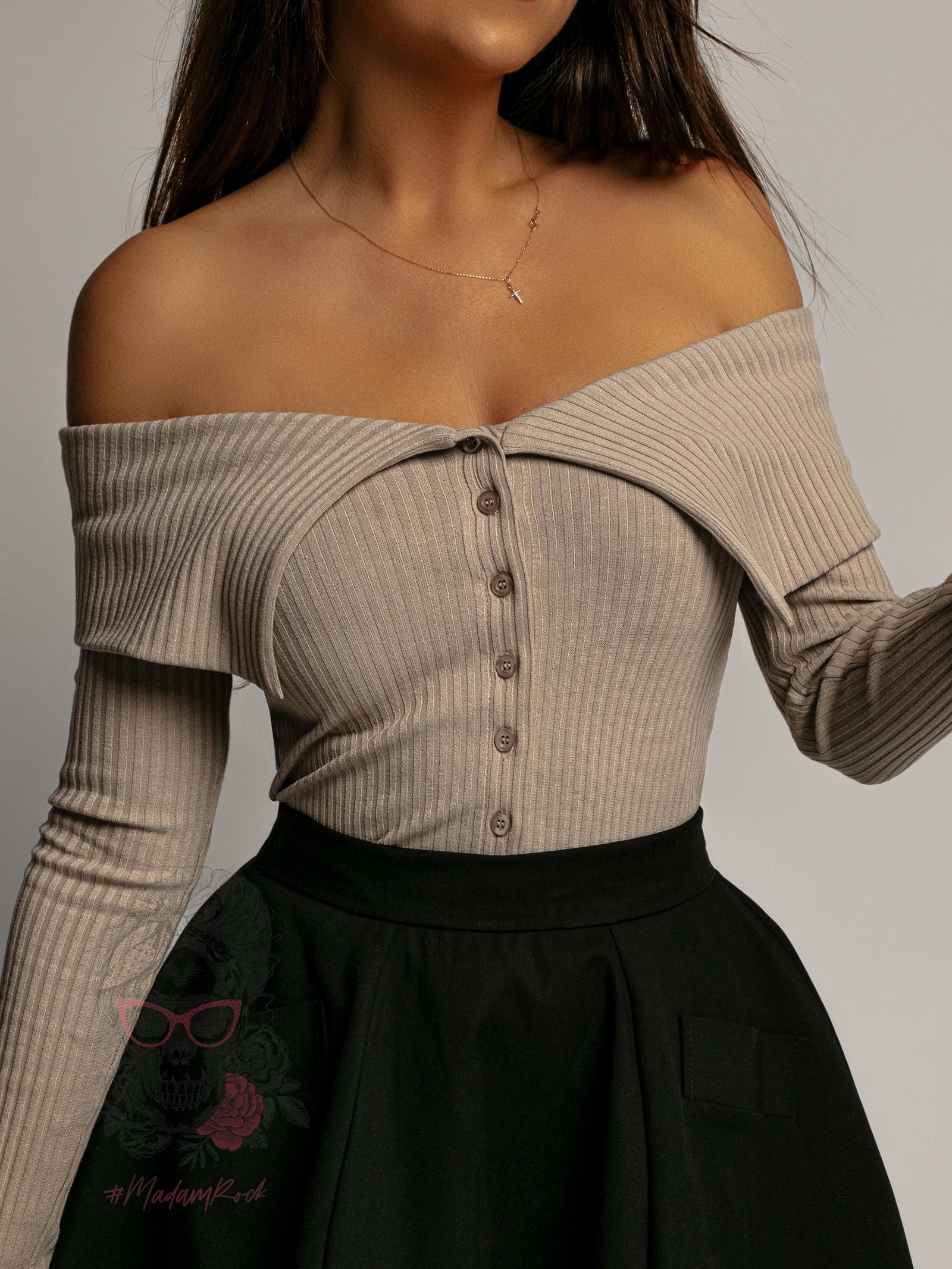 Bluzka prążkowana z kołnierzem LIDIA beżowa