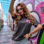 T-shirt Queen grafitowy