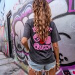 T-shirt Queen grafitowy
