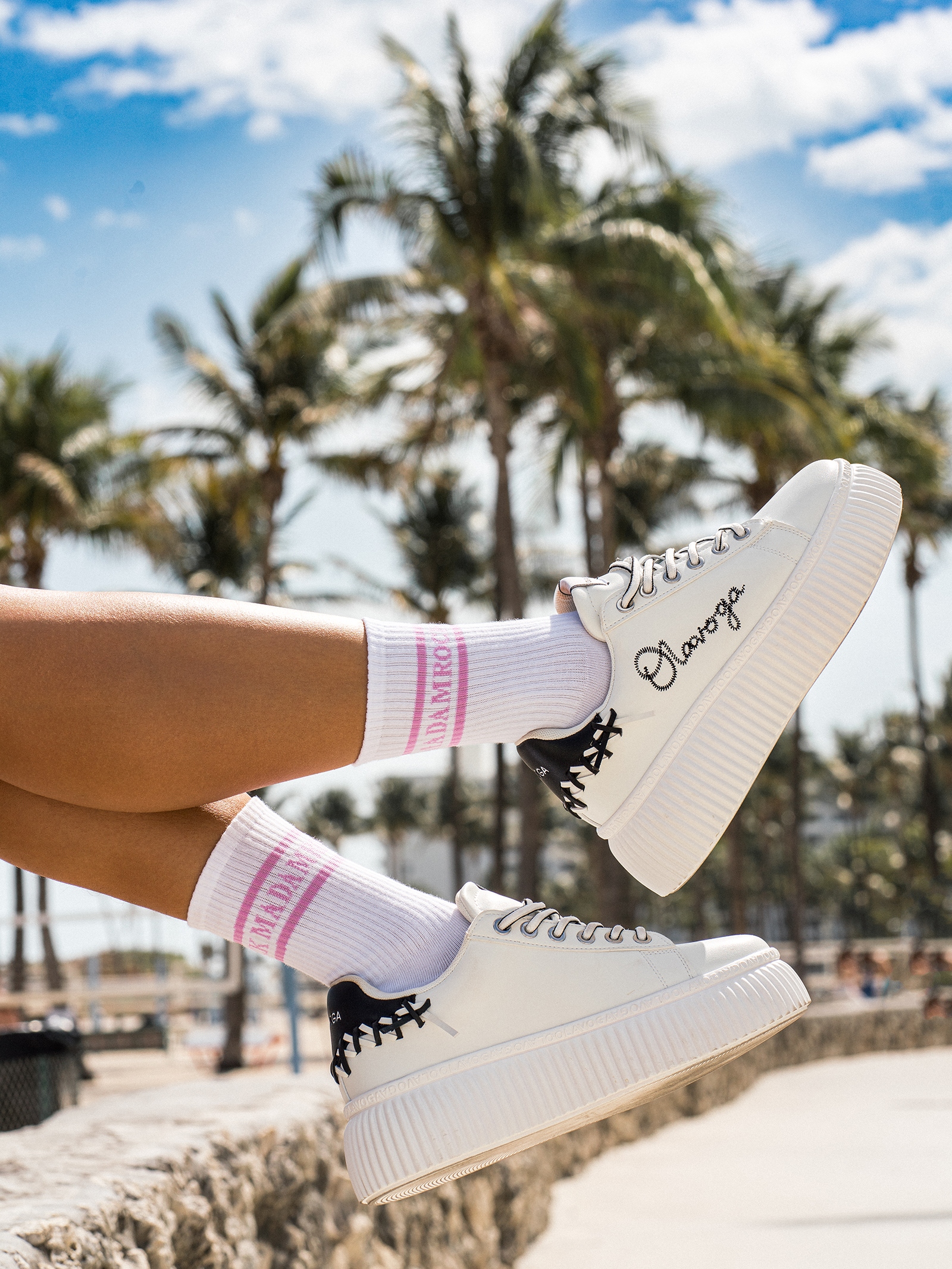 Skarpetki damskie METRO biało-różowe Skarpetki damskie METRO biało-różowe