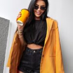 T-shirt z haftem HOLLYHOCK OLAVOGA czarny