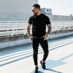 Sweter męski na krótki rękaw NAKIS OLAVOGA czarny