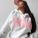 Bluza damska z kapturem SWEET ROLL OLAVOGA ecru