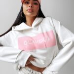 Bluza damska z kapturem SWEET ROLL OLAVOGA ecru