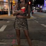 Sukienka z wyciętymi plecami NB Lamariu złota