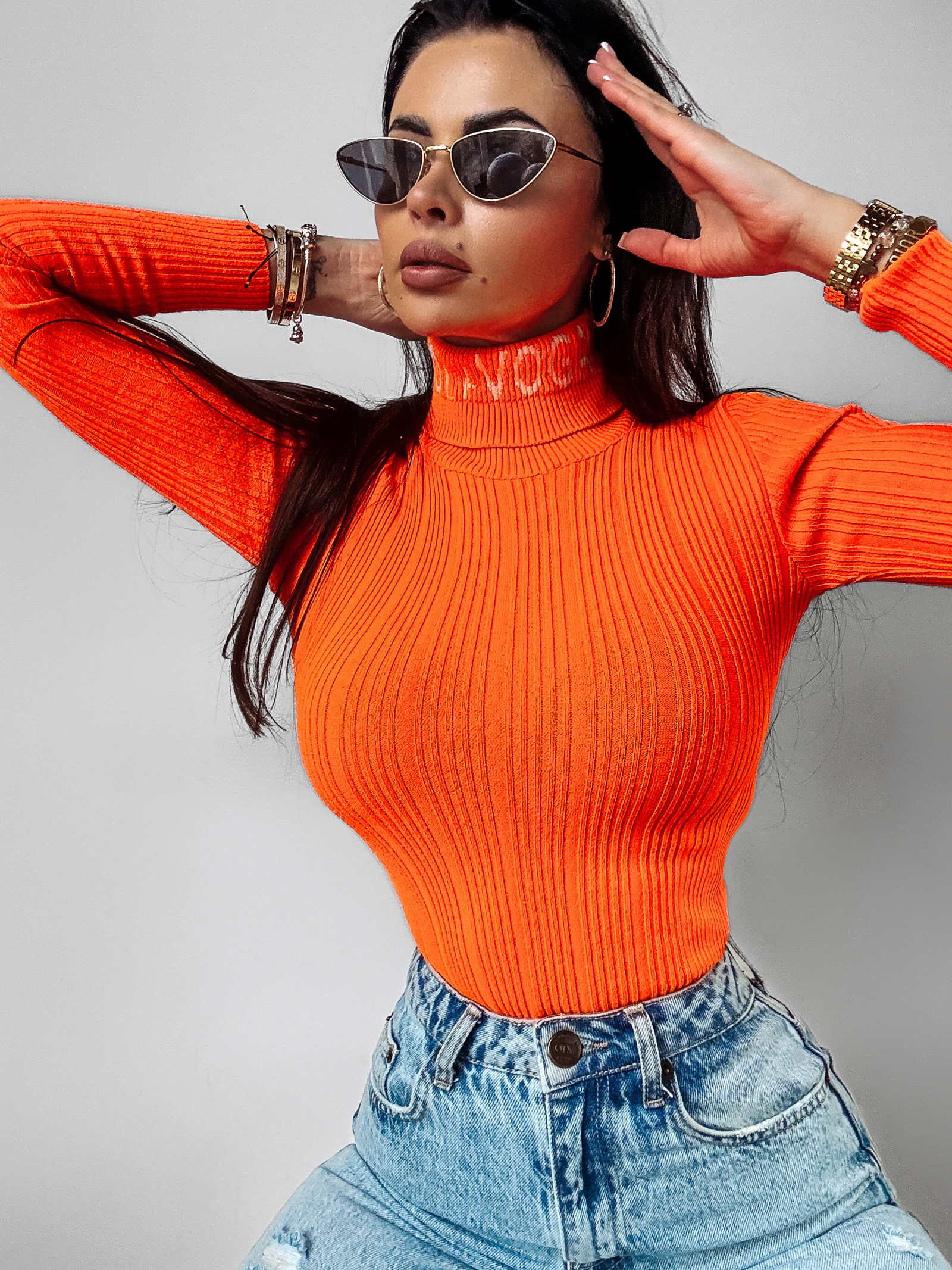 Sweter z golfem Laos Ola Voga pomarańczowy