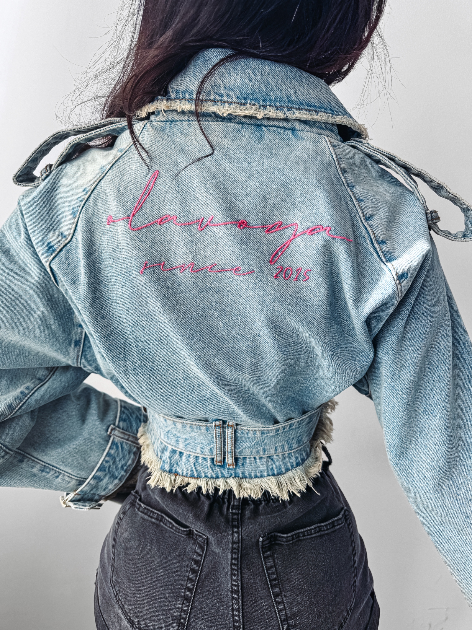 Kurtka jeansowa Chloe Ola Voga średni niebieski