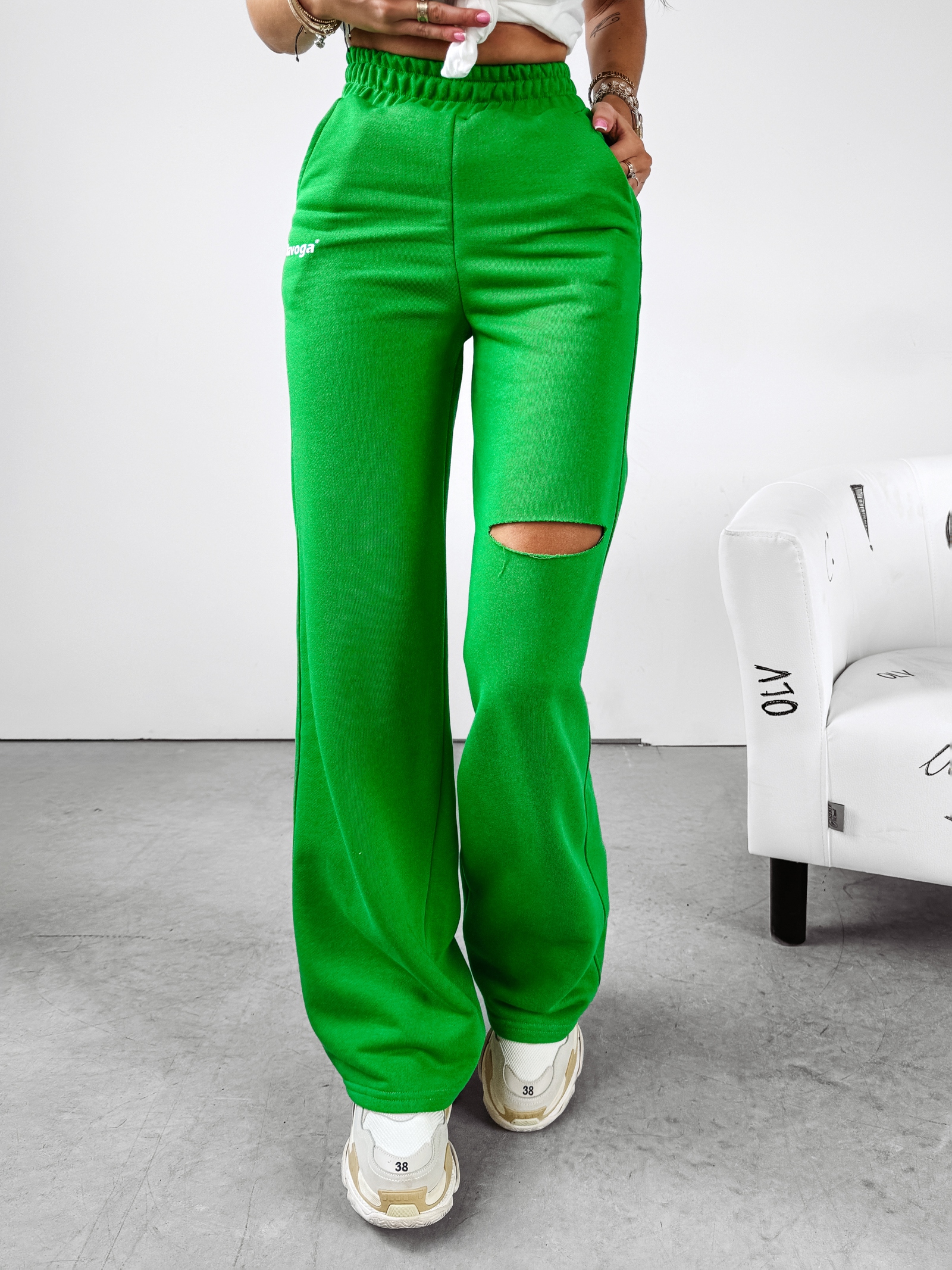 Spodnie damskie dresowe z wycięciem Scarlet Ola Voga zielone