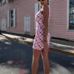 Sukienka szachownica NB TifTaf biało-różowa