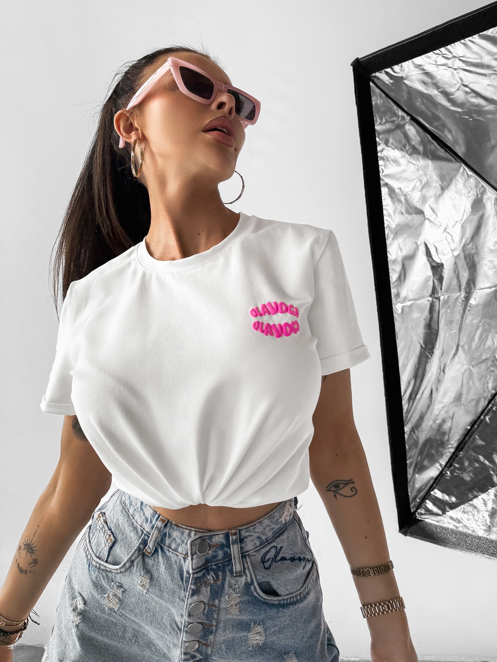 T-shirt bawełniany MYSTICAL OLAVOGA ecru