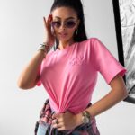 T-shirt z naszywką SOFT ROSE OLAVOGA różowy