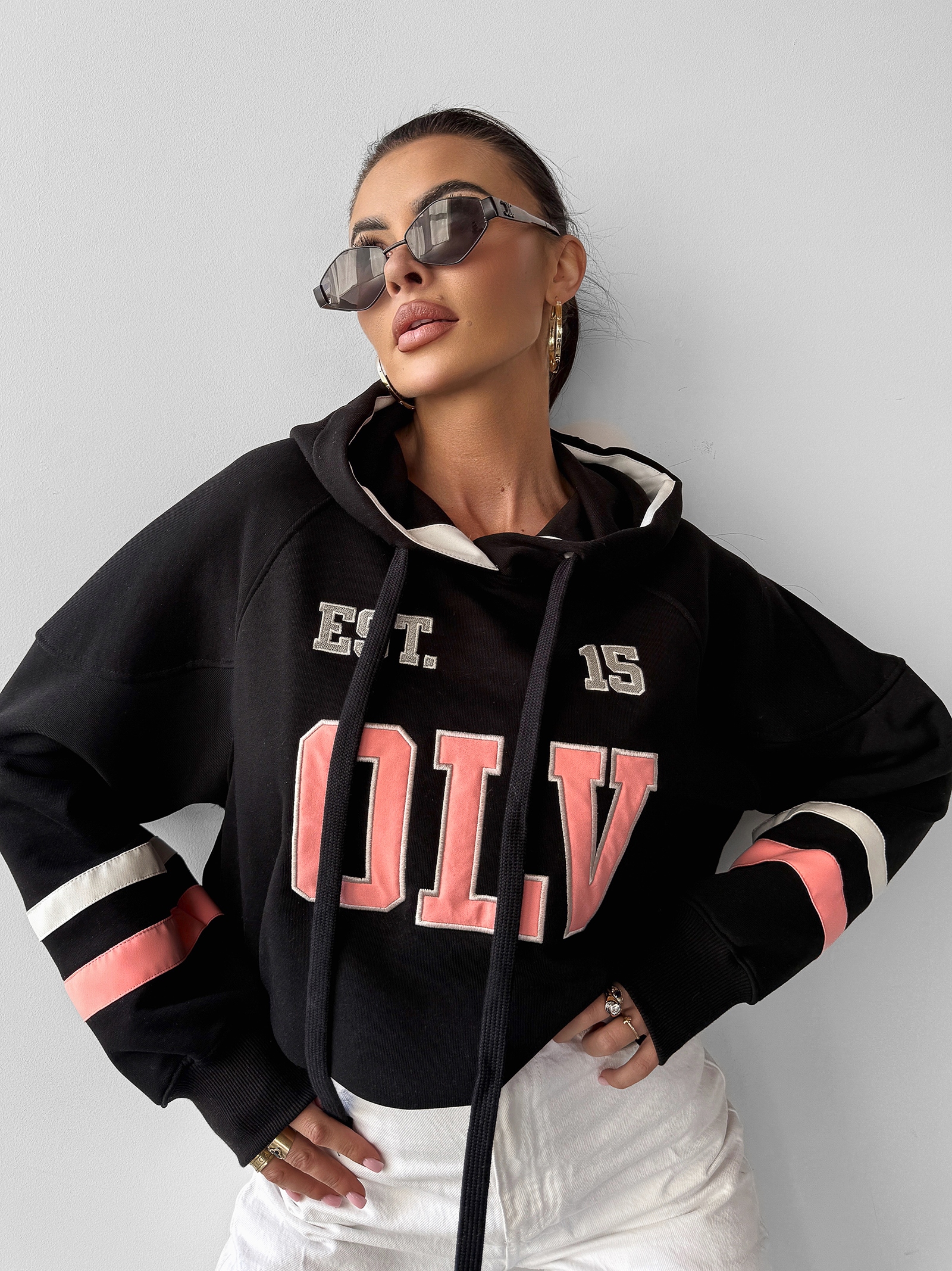 Bluza logowana GRAPE OLAVOGA czarna