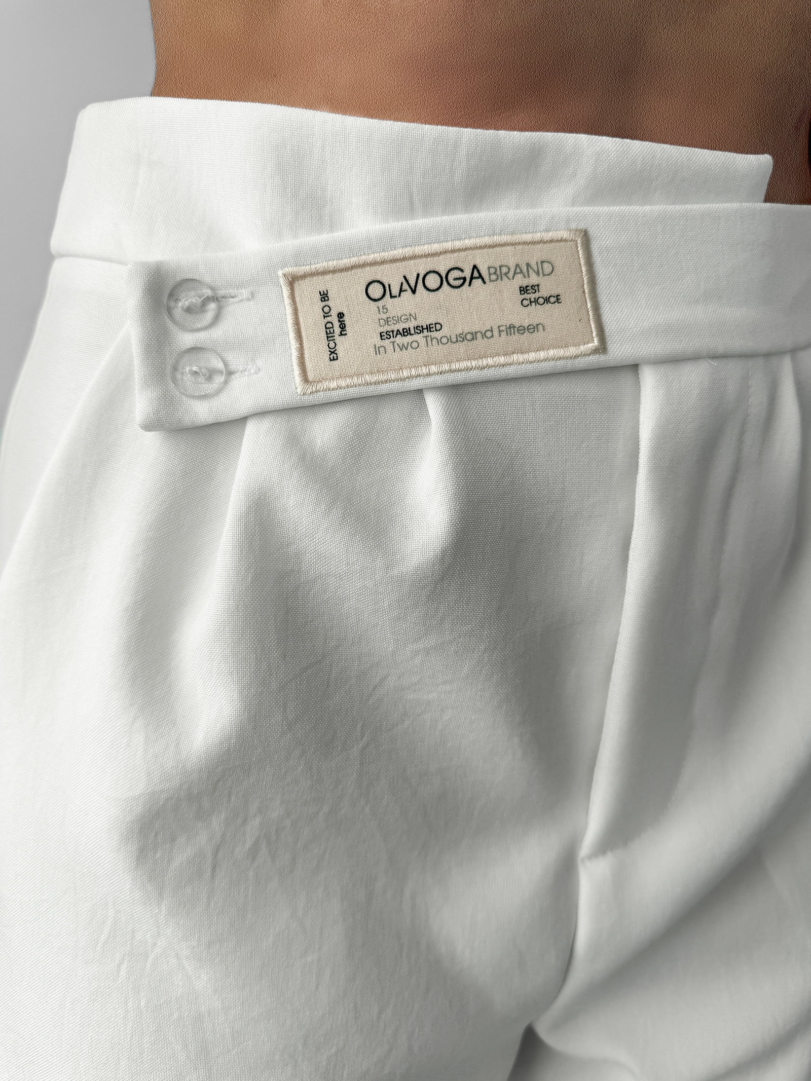 Spodnie przewiewne KORSADA OLAVOGA ecru Spodnie przewiewne KORSADA OLAVOGA ecru