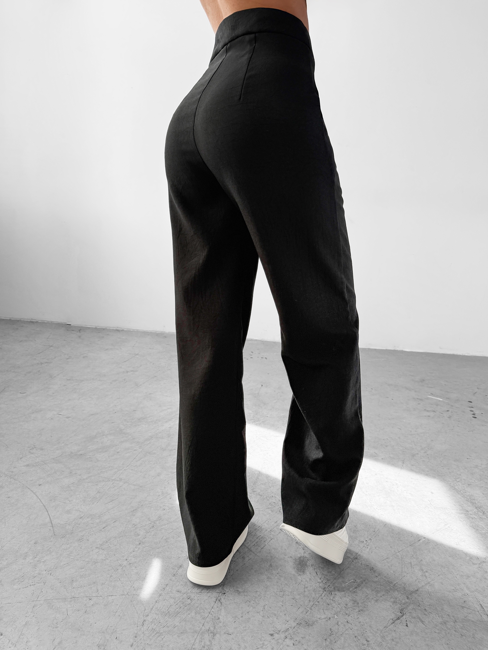 Spodnie przewiewne KORSADA OLAVOGA czarne