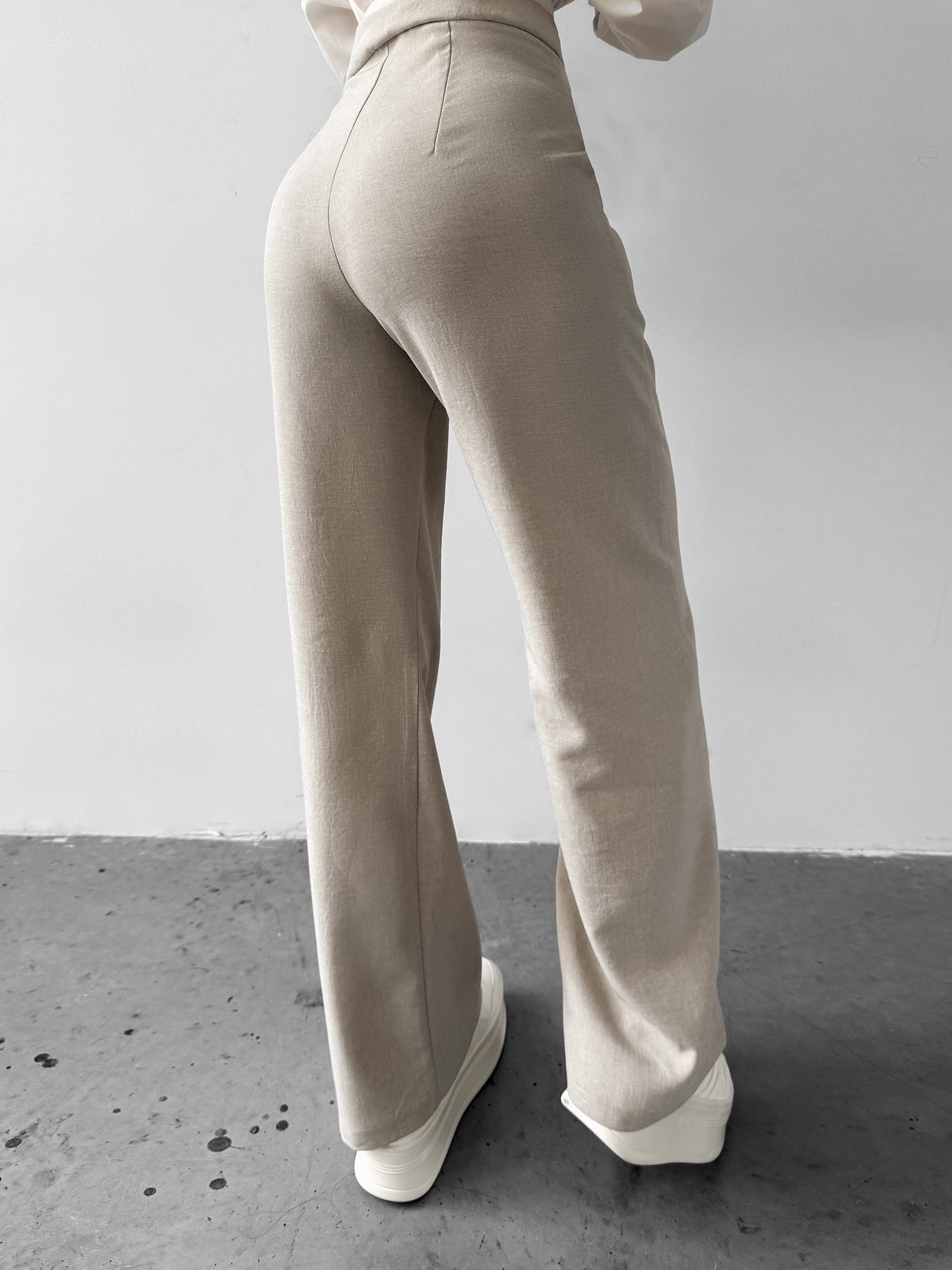 Spodnie przewiewne KORSADA OLAVOGA beżowe Spodnie przewiewne KORSADA OLAVOGA beżowe