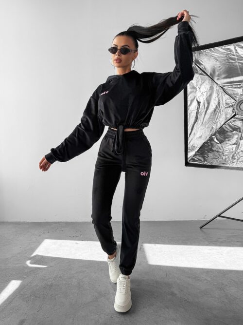 Komplet welurowy ASPIRATION OLAVOGA czarny