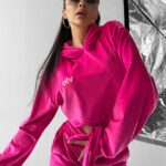 Komplet welurowy ASPIRATION OLAVOGA amarantowy