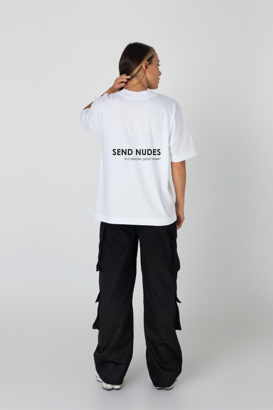 T-shirt bawełniany CHIARA BOOBIES biały