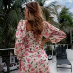 Sukienka marszczona Lapalm pudrowa