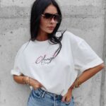 T-shirt damski bawełniany oversize z nadrukiem Rosu Ola Voga ecru