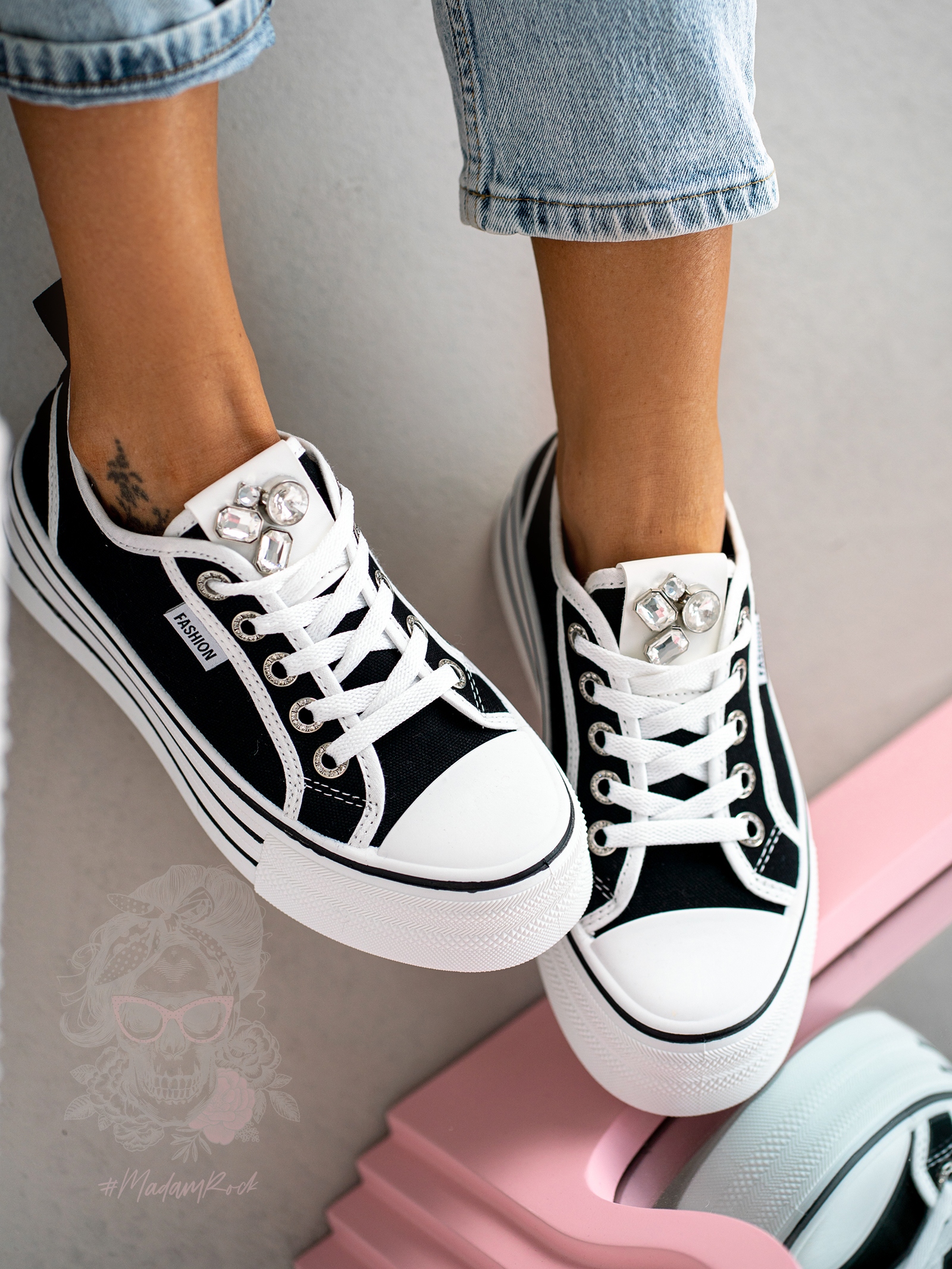 Trampki na grubej podeszwie Madam Kisik czarne Trampki na grubej podeszwie Madam Kisik czarne