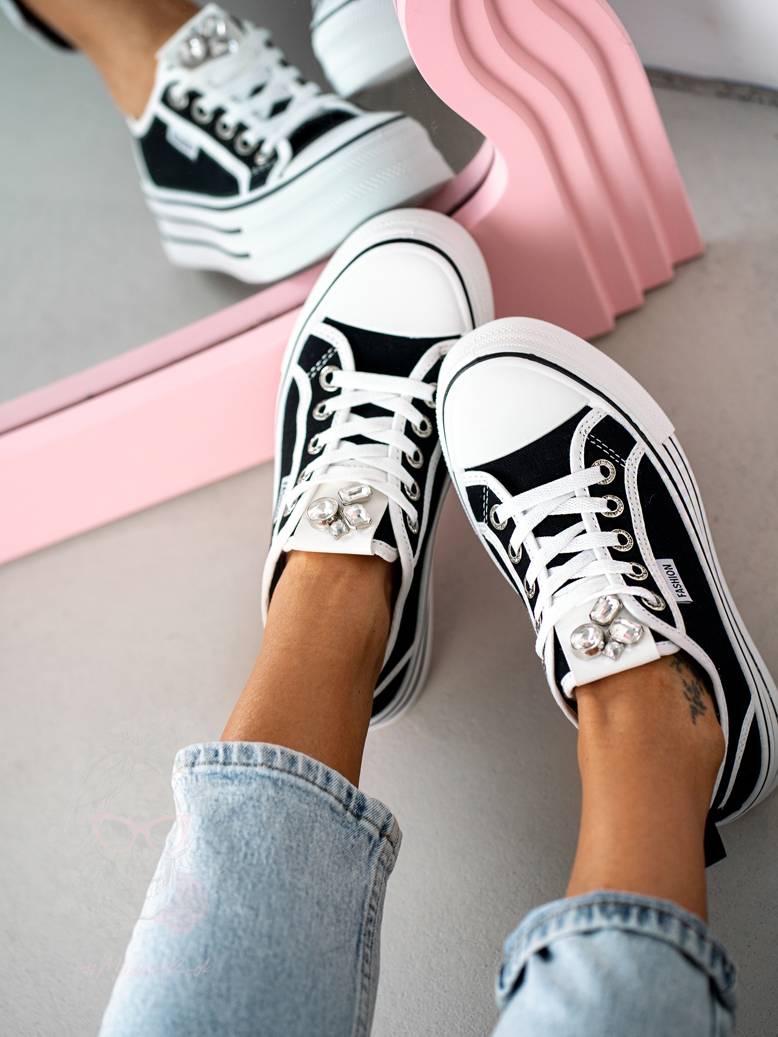 Trampki na grubej podeszwie Madam Kisik czarne Trampki na grubej podeszwie Madam Kisik czarne