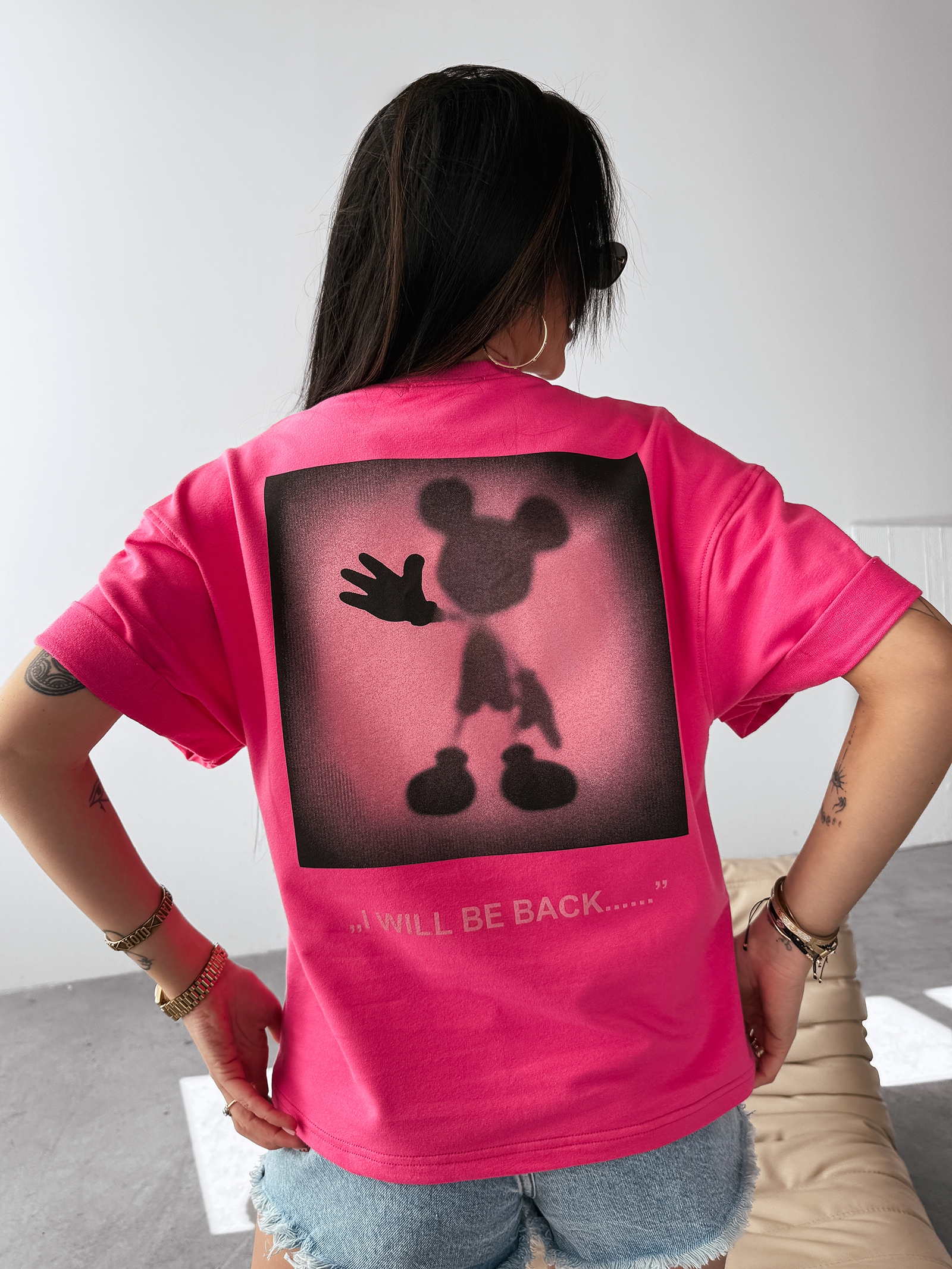 T-shirt z grafiką THEBES OLAVOGA amarantowy