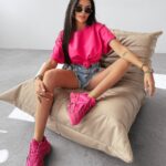 T-shirt z grafiką THEBES OLAVOGA amarantowy