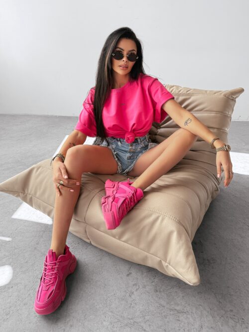 T-shirt z grafiką THEBES OLAVOGA amarantowy