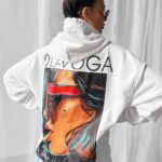 Bluza z grafiką COLLAGE OLAVOGA ecru