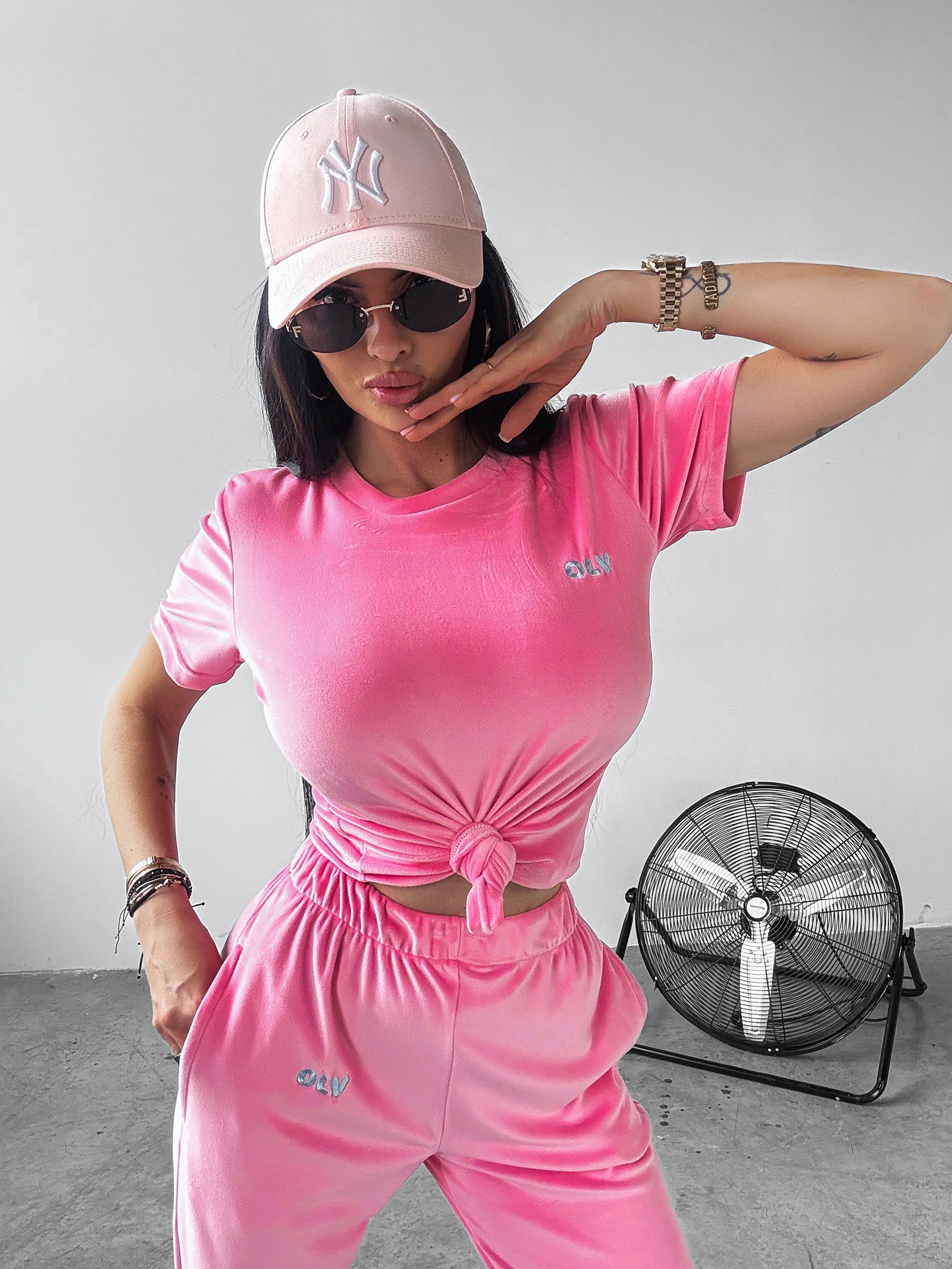 Komplet welurowy GET OVER OLAVOGA koralowy Komplet welurowy GET OVER OLAVOGA koralowy