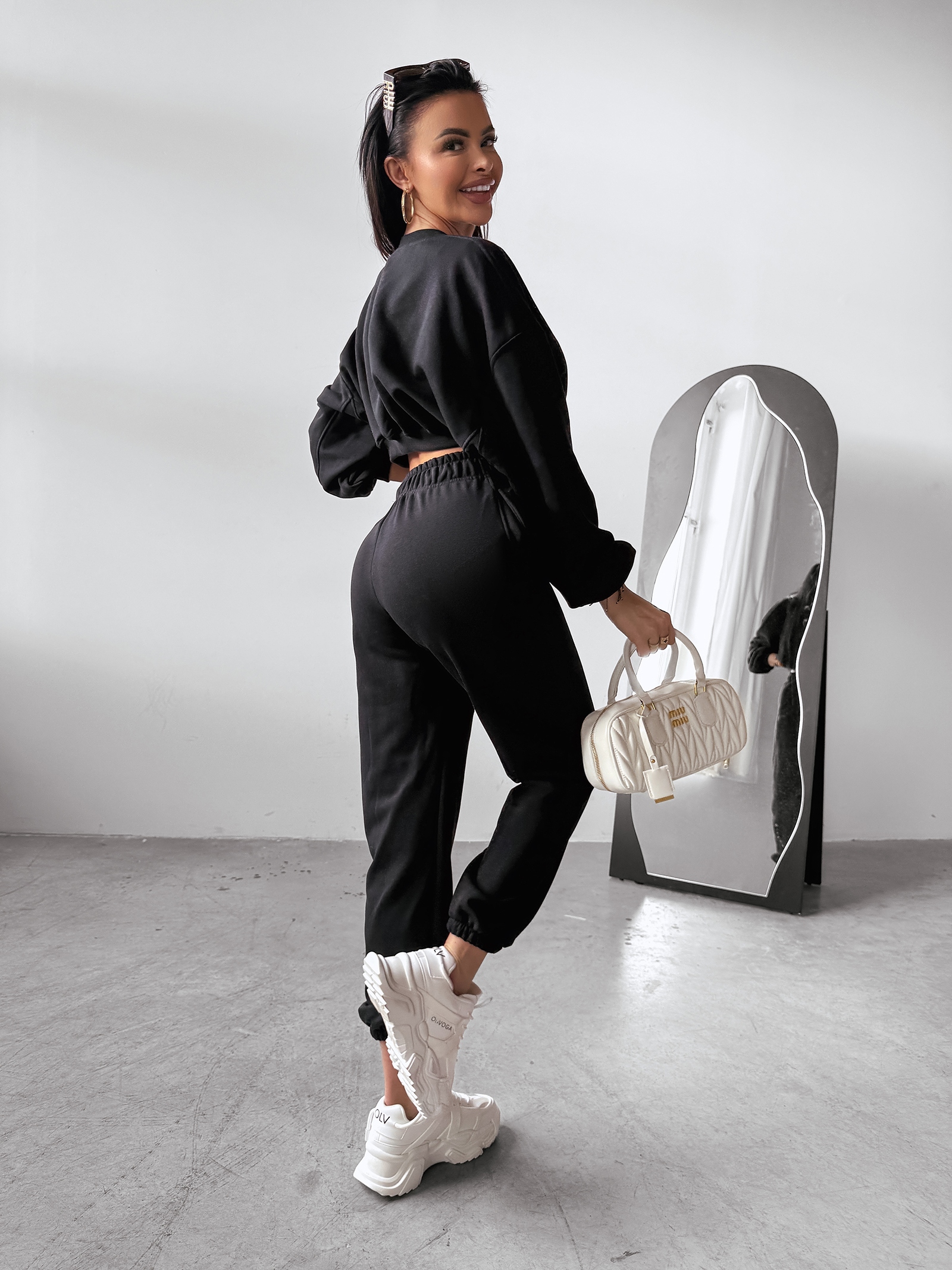 Komplet dresowy TIPSY OLAVOGA czarny Komplet dresowy TIPSY OLAVOGA czarny