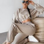 Komplet dresowy TIPSY OLAVOGA beżowy