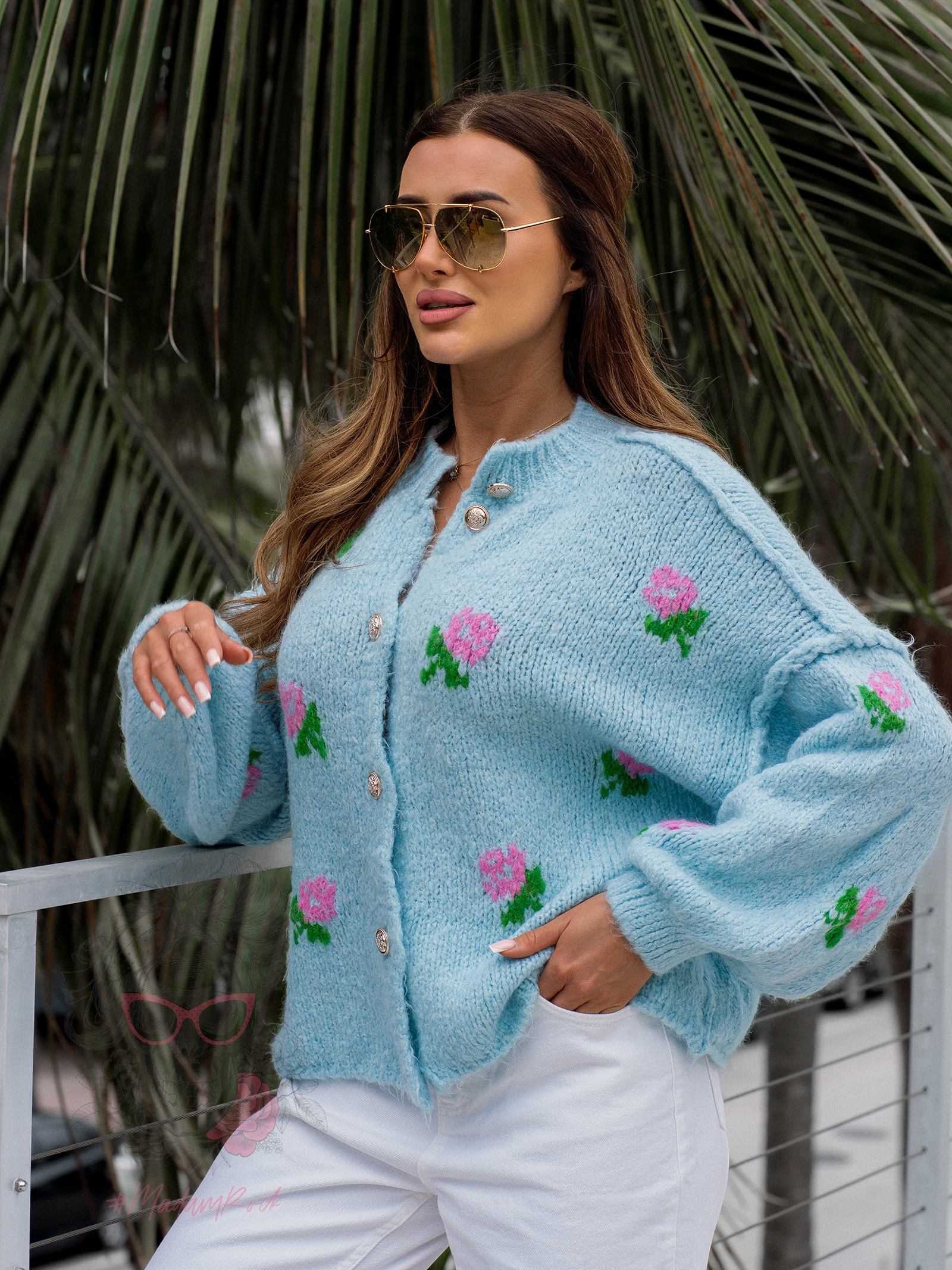 Sweterek w kwiaty Posano niebieski