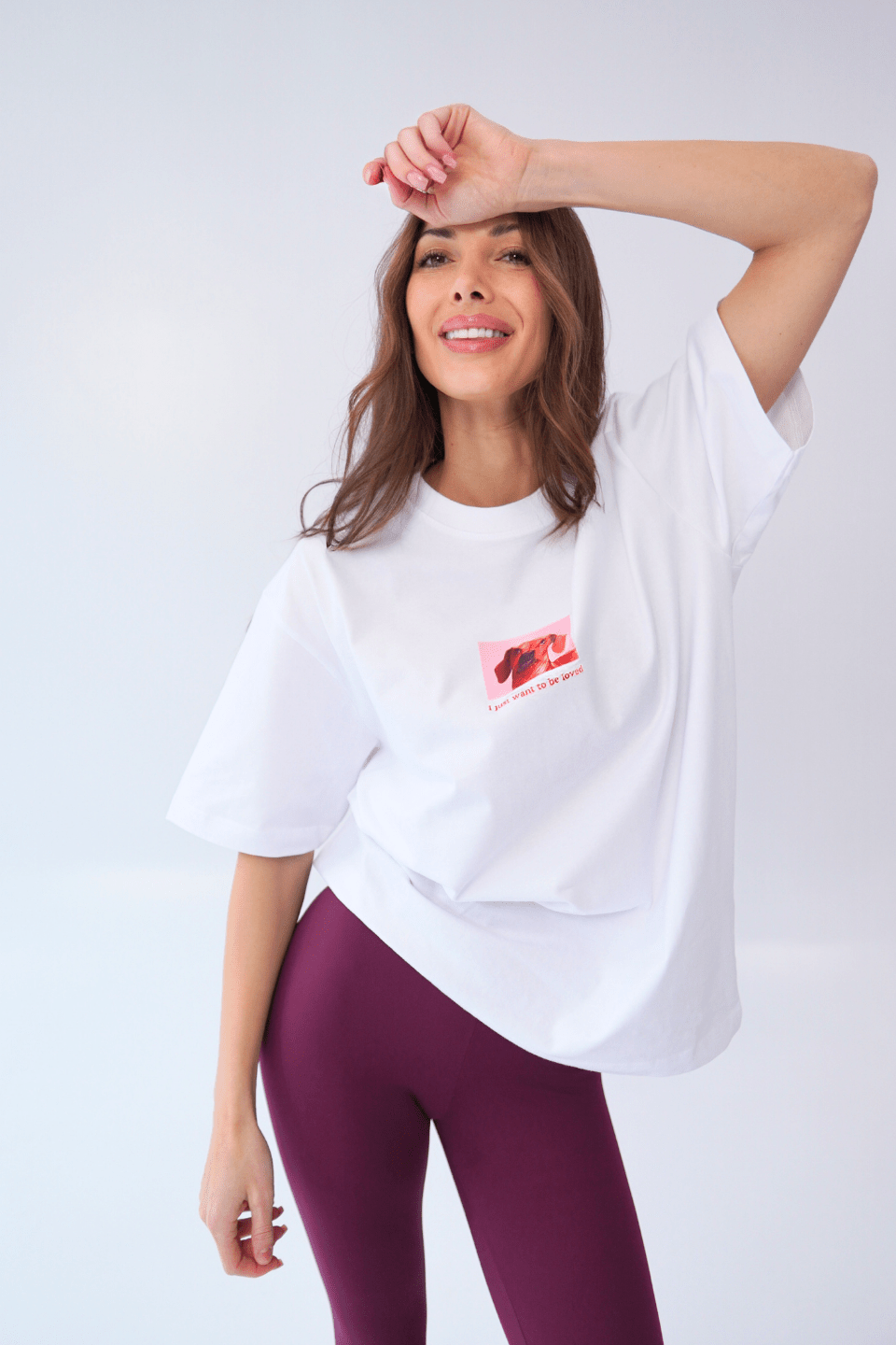 T-shirt oversize z nadrukiem CHIARA DOG biały