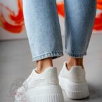 Buty sportowe na platformie Madam Amona białe