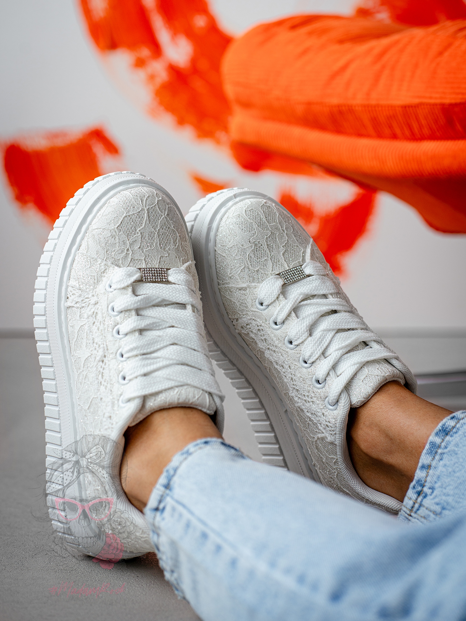 Buty sportowe na platformie Madam Amona białe Buty sportowe na platformie Madam Amona białe