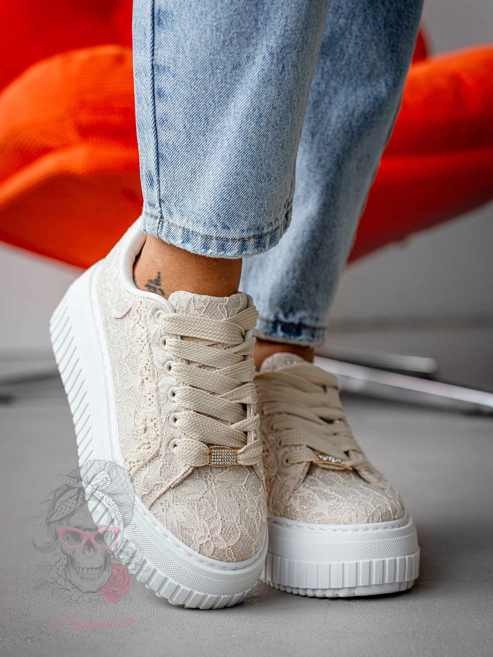 Buty sportowe na platformie Madam Amona beżowe