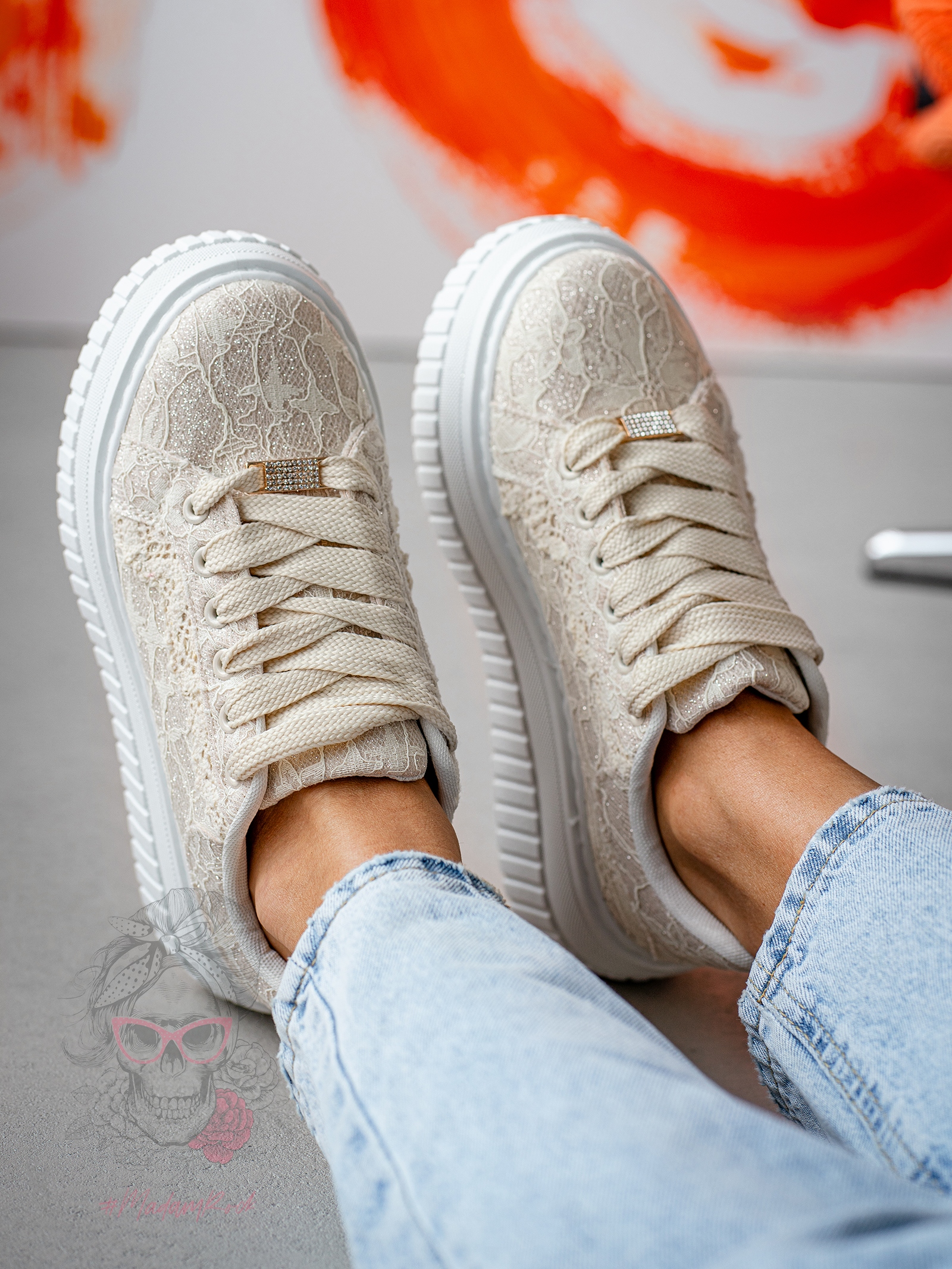 Buty sportowe na platformie Madam Amona beżowe