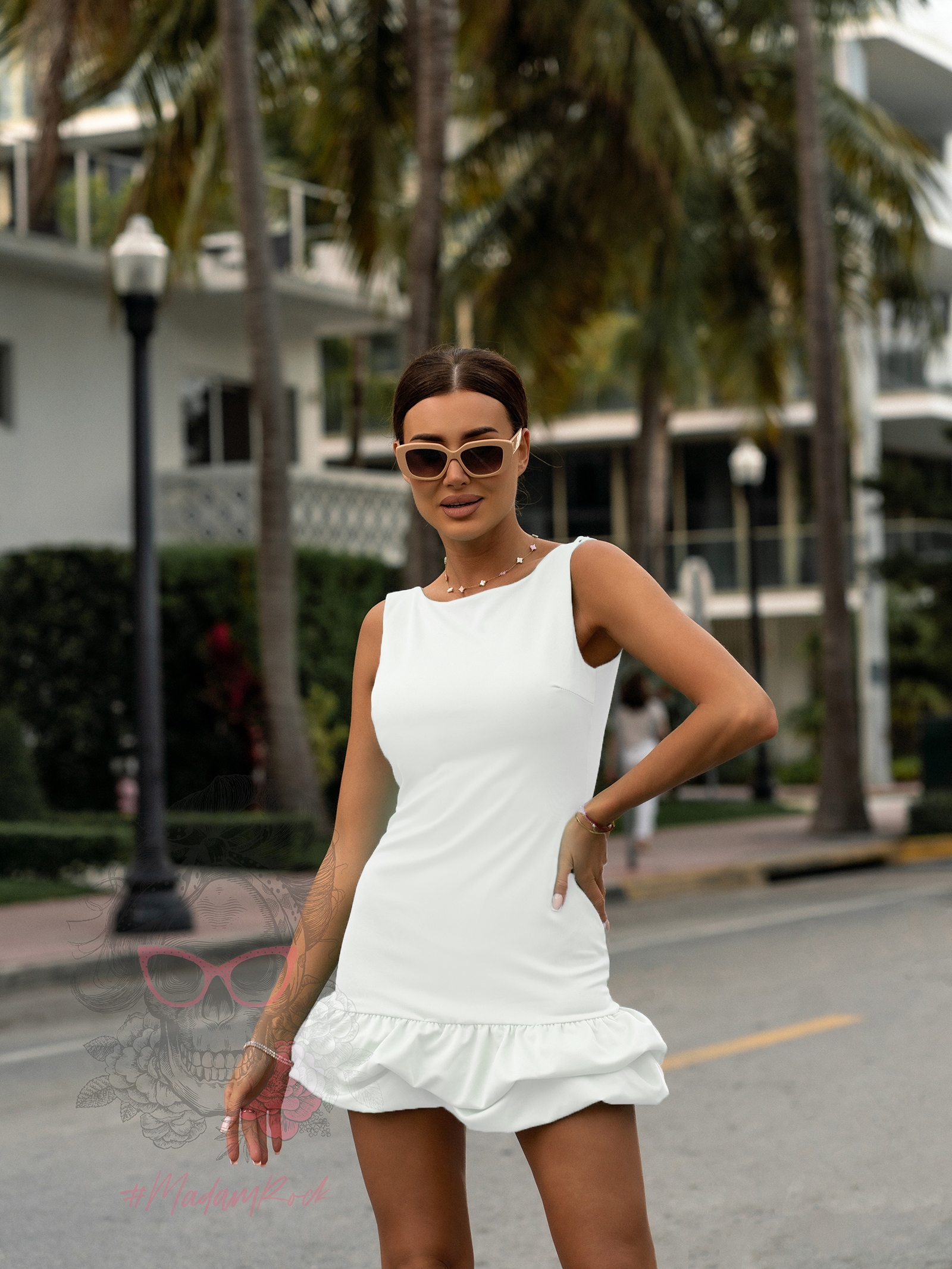 Sukienka mini z falbanką Reas III biała