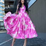 Sukienka midi NB Arelo różowa