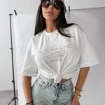 T-shirt ze złotym logowaniem EBRO OLAVOGA ecru