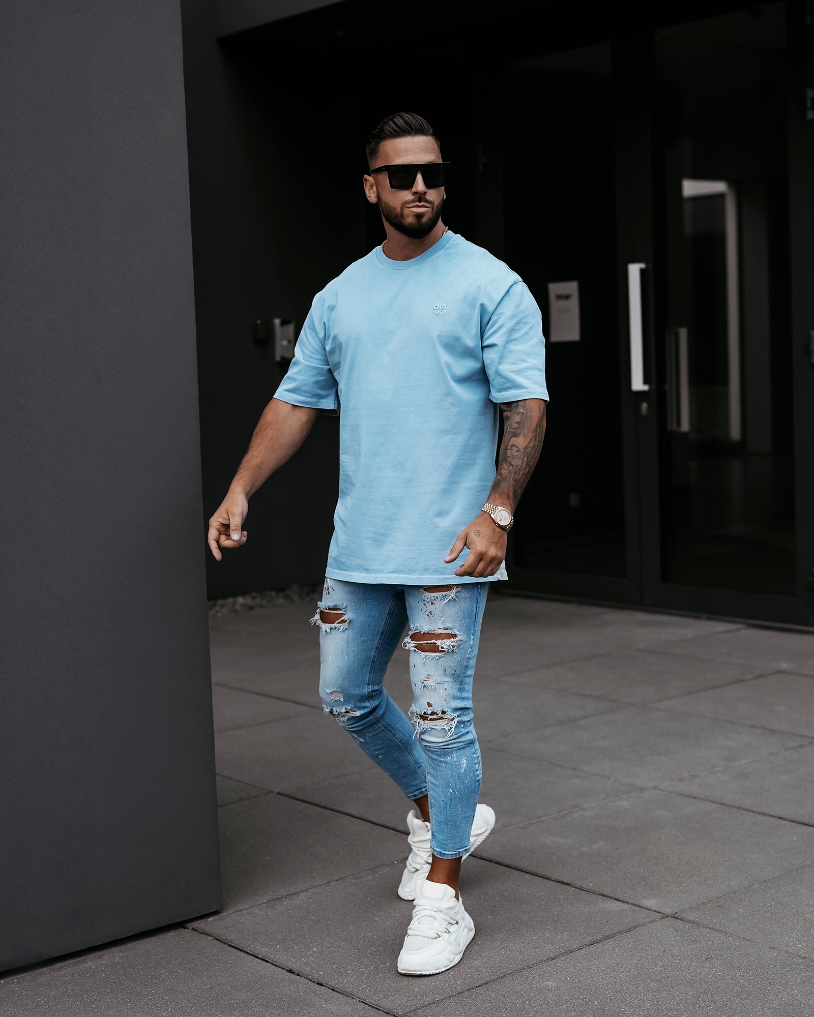 T-shirt męski z efektem sprania WASHED OLAVOGA niebieski