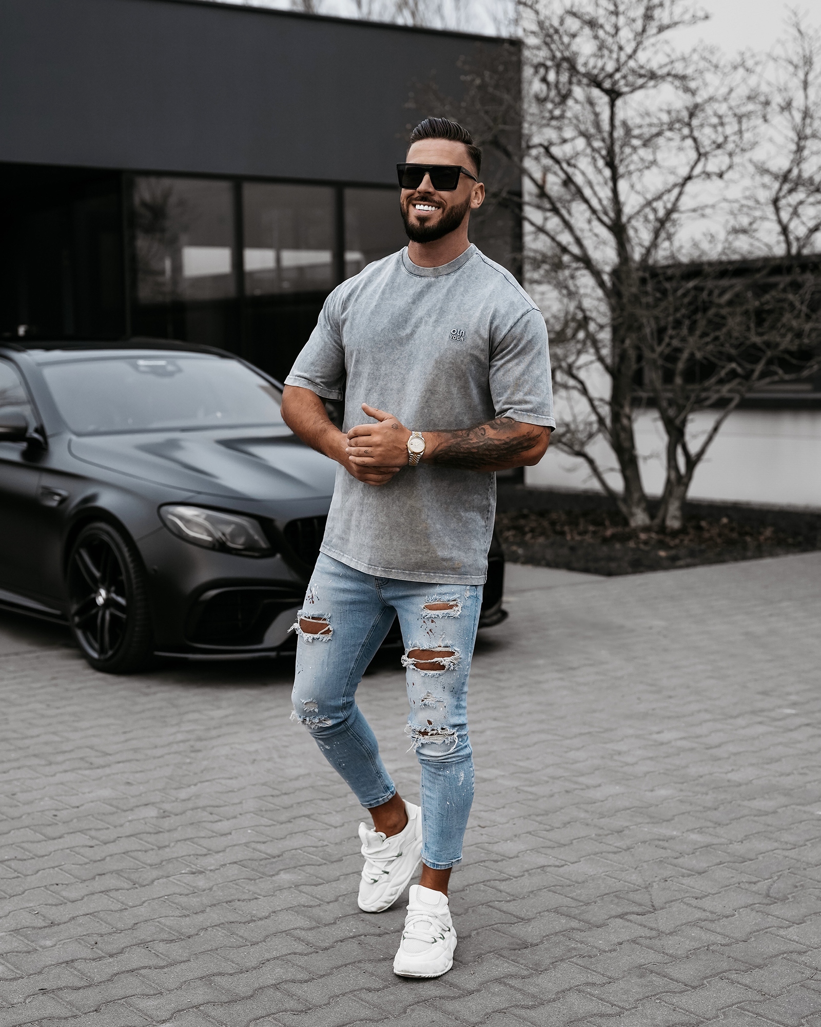 T-shirt męski z efektem sprania WASHED OLAVOGA szary T-shirt męski z efektem sprania WASHED OLAVOGA szary