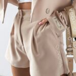 Spodenki eleganckie TINTO OLAVOGA beżowe