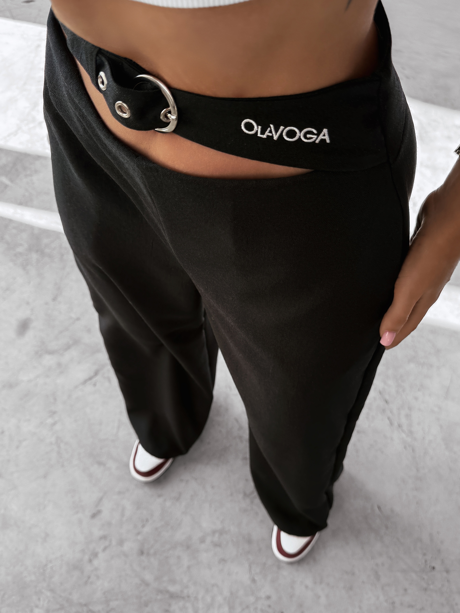 Spodnie casualowe SEINE OLAVOGA czarne Spodnie casualowe SEINE OLAVOGA czarne