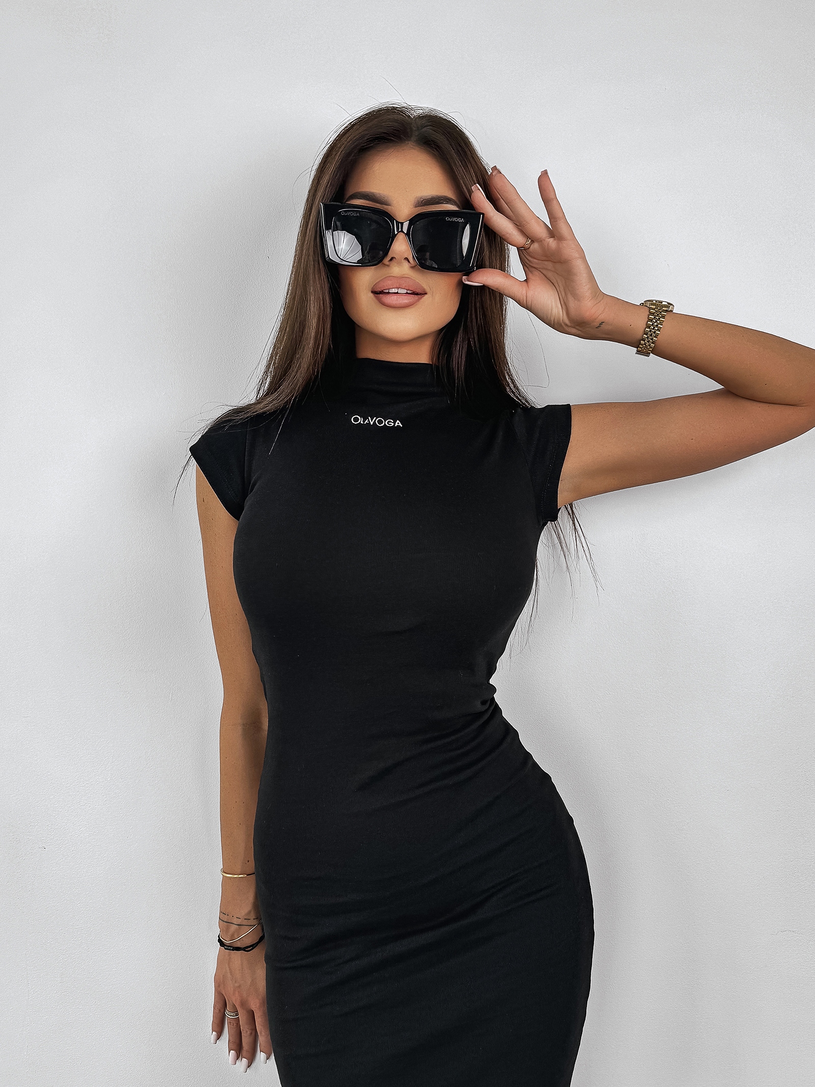 Sukienka przylegająca MEL OLAVOGA czarna Sukienka przylegająca MEL OLAVOGA czarna