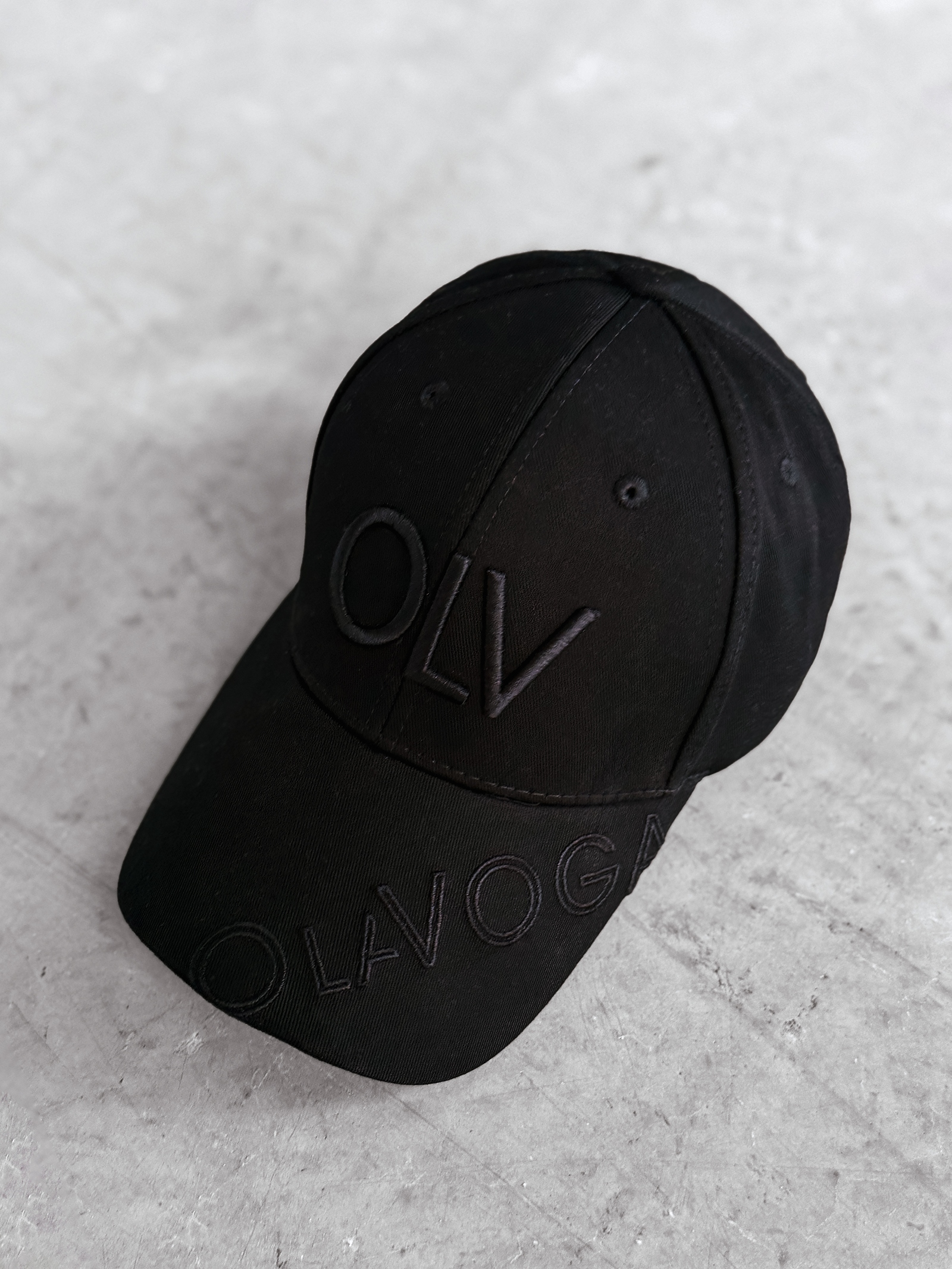 Czapka z daszkiem UNFAIR OLAVOGA czarna