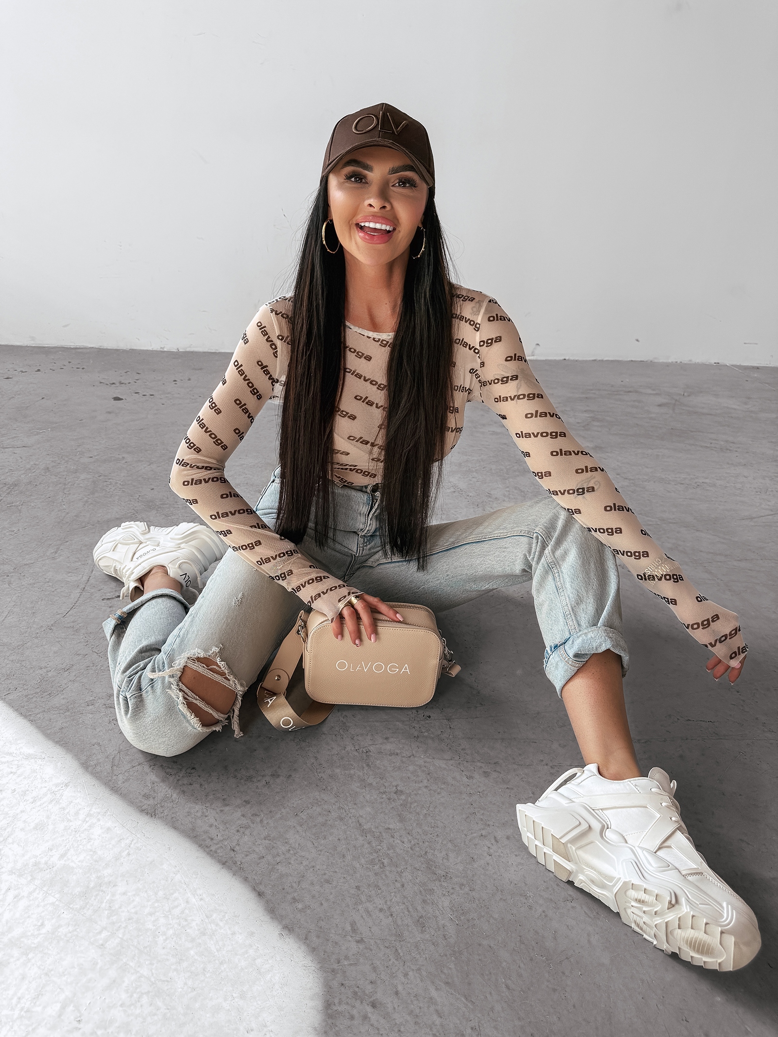 Czapka z daszkiem UNFAIR OLAVOGA brązowa Czapka z daszkiem UNFAIR OLAVOGA brązowa