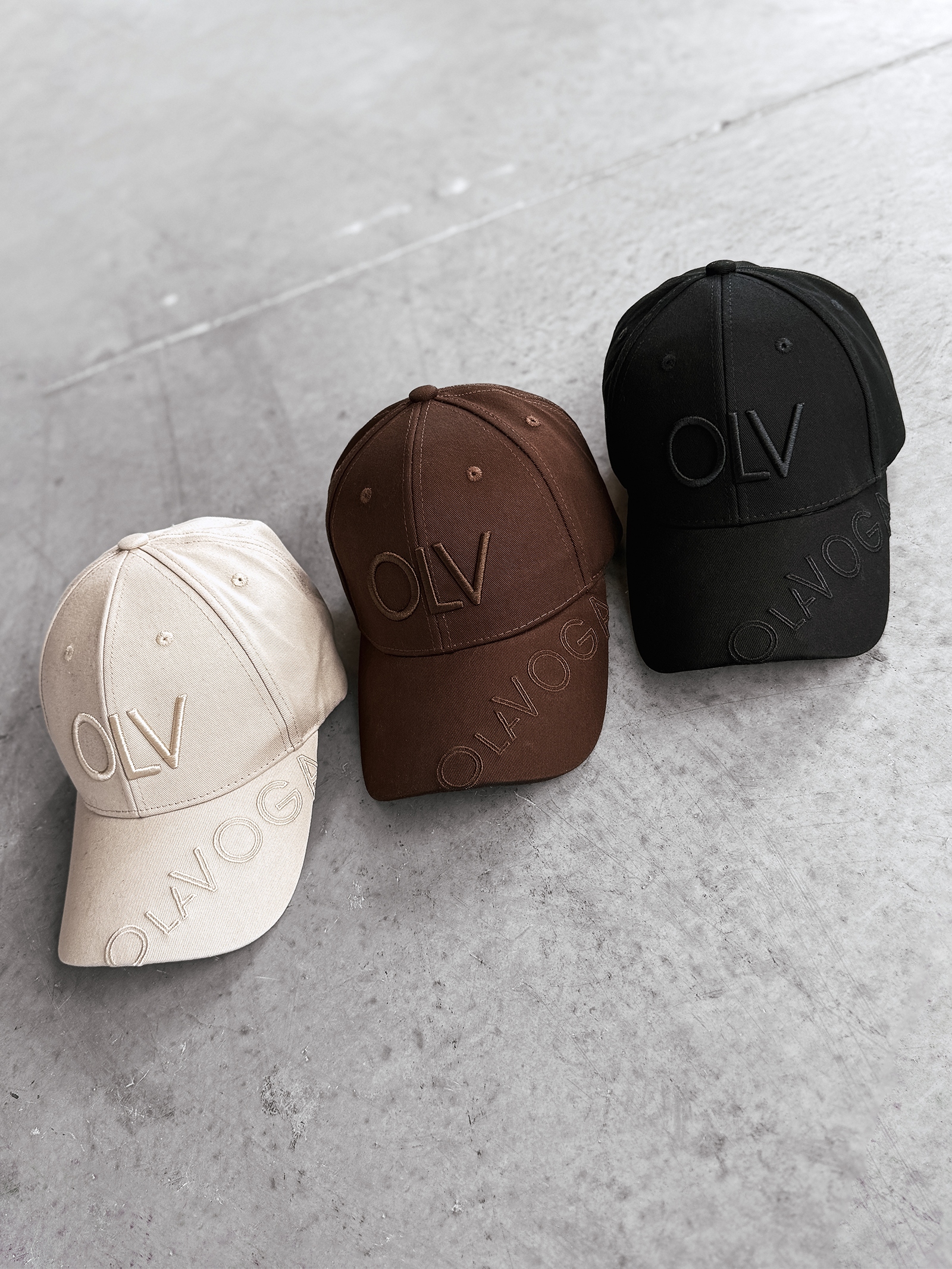 Czapka z daszkiem UNFAIR OLAVOGA brązowa Czapka z daszkiem UNFAIR OLAVOGA brązowa